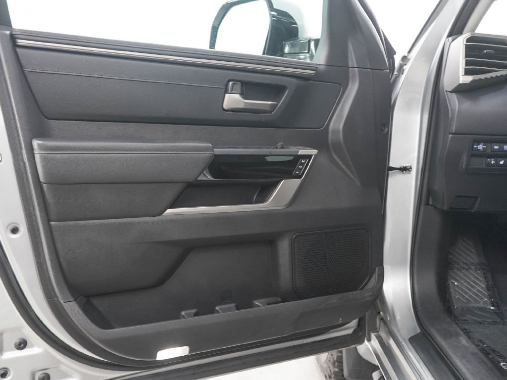 Used 2022 Toyota Tundra Limited AWD/4WD image 18