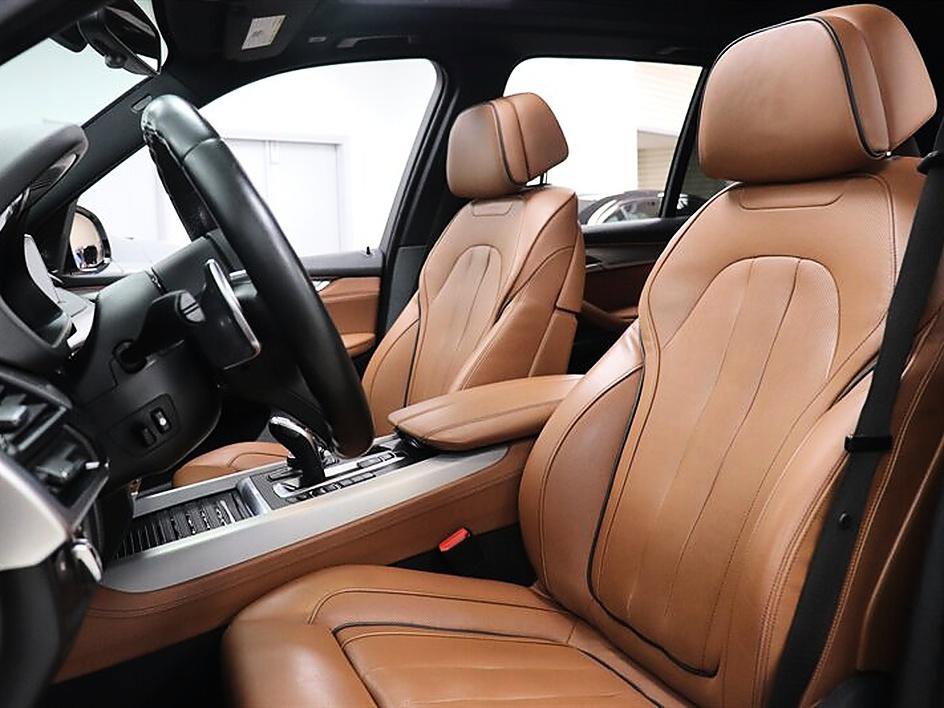 Used 2018 BMW X5 xDrive50i image 10