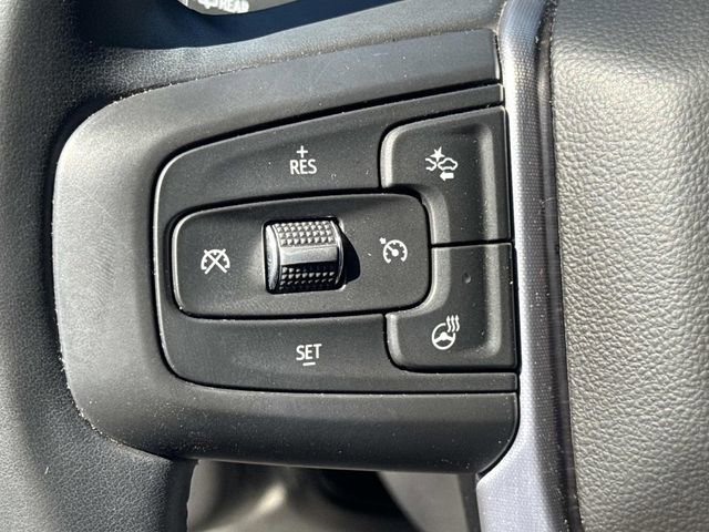 Used 2024 GMC Yukon XL SLT w/ SLT Luxury Package image 28