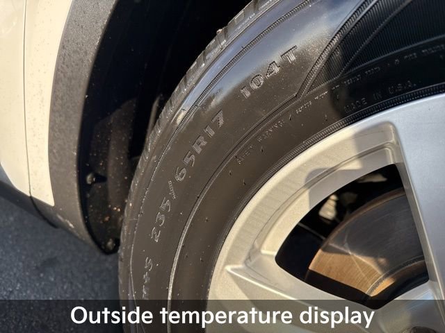 Used 2023 Kia Sorento LX image 15