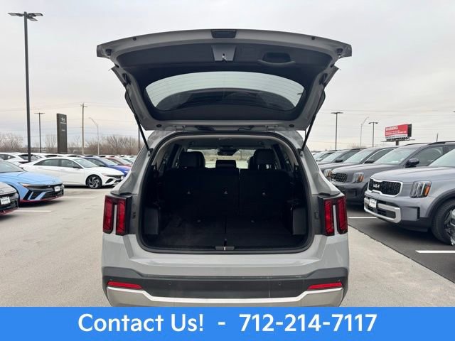 New 2025 Kia Sorento S image 11