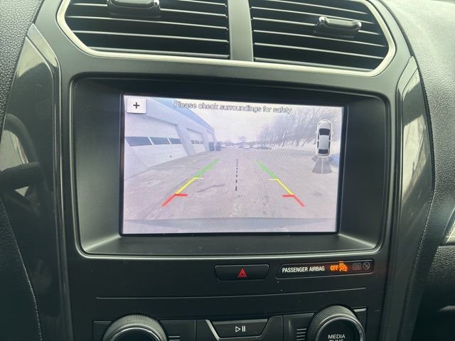 Used 2019 Ford Explorer XLT w/ Equipment Group 201A image 17