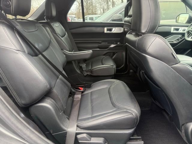 Used 2020 Ford Explorer ST w/ ST Street Pack image 9