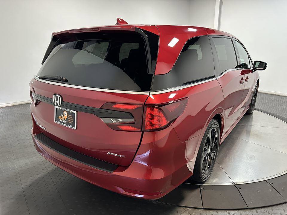 Used 2024 Honda Odyssey Sport image 13