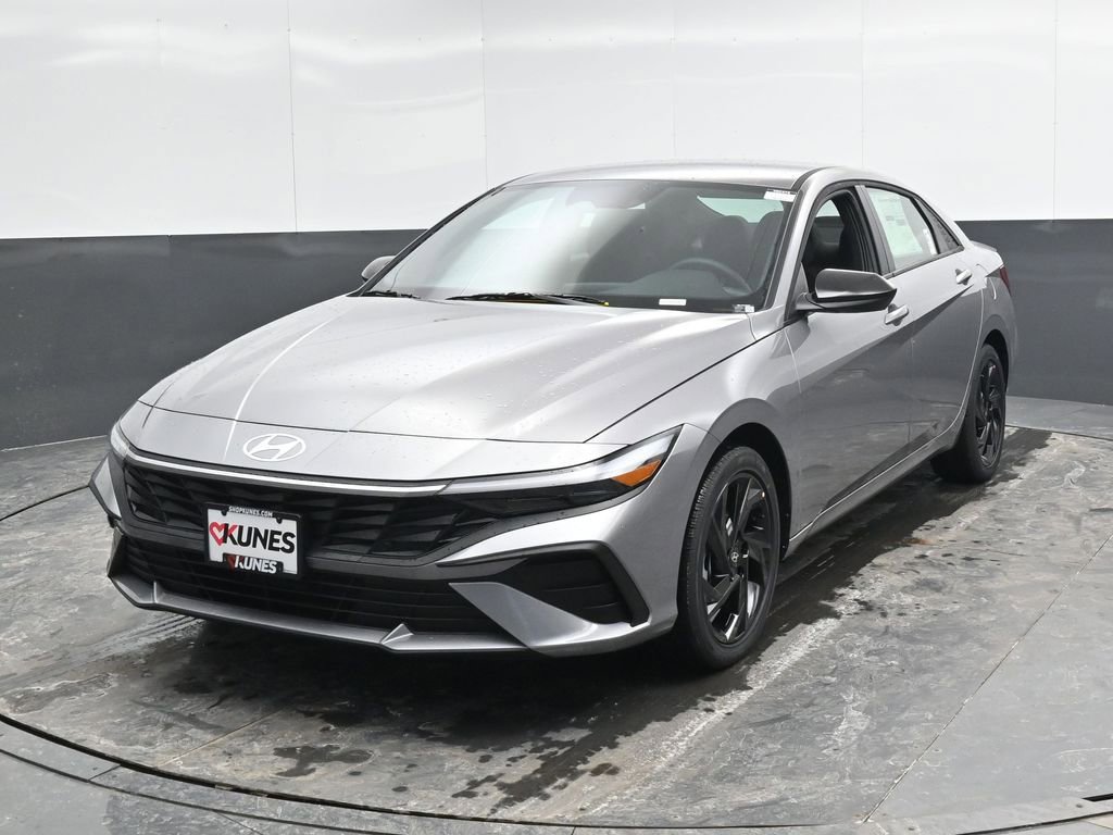New 2026 Hyundai Elantra Sport w/ Cargo Package image 5