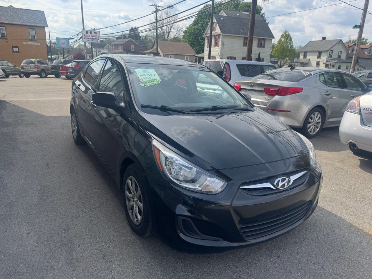 Used 2013 Hyundai Accent GLS FWD image 6