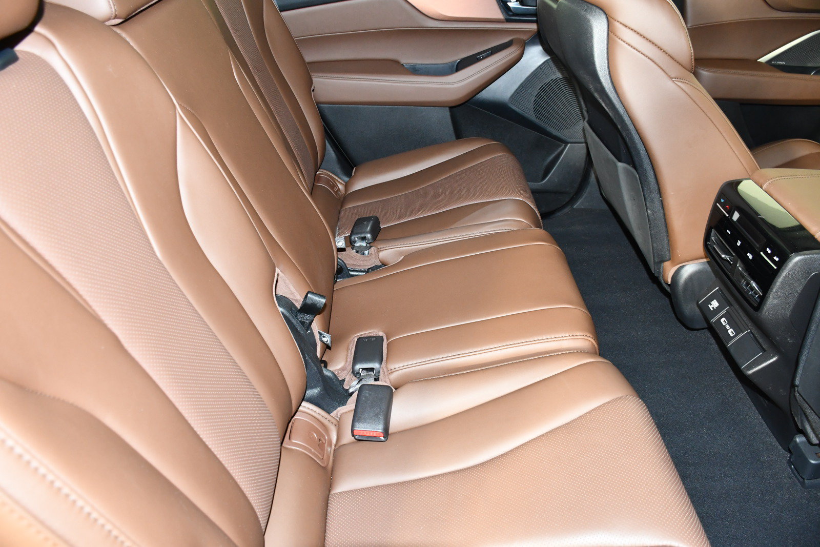 Certified 2024 Acura MDX SH-AWD w/ Technology Package image 45