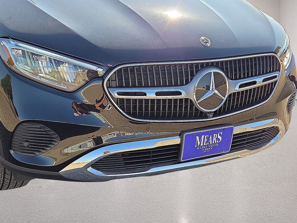 Used 2025 Mercedes-Benz GLC 350e 4MATIC image 9
