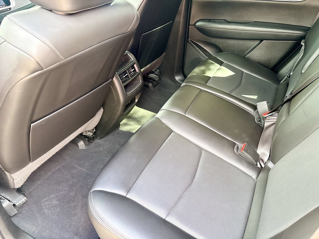 Used 2024 Cadillac XT5 Sport AWD/4WD image 26