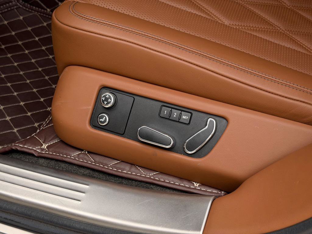 Used 2014 Bentley Flying Spur W12 AWD/4WD image 12