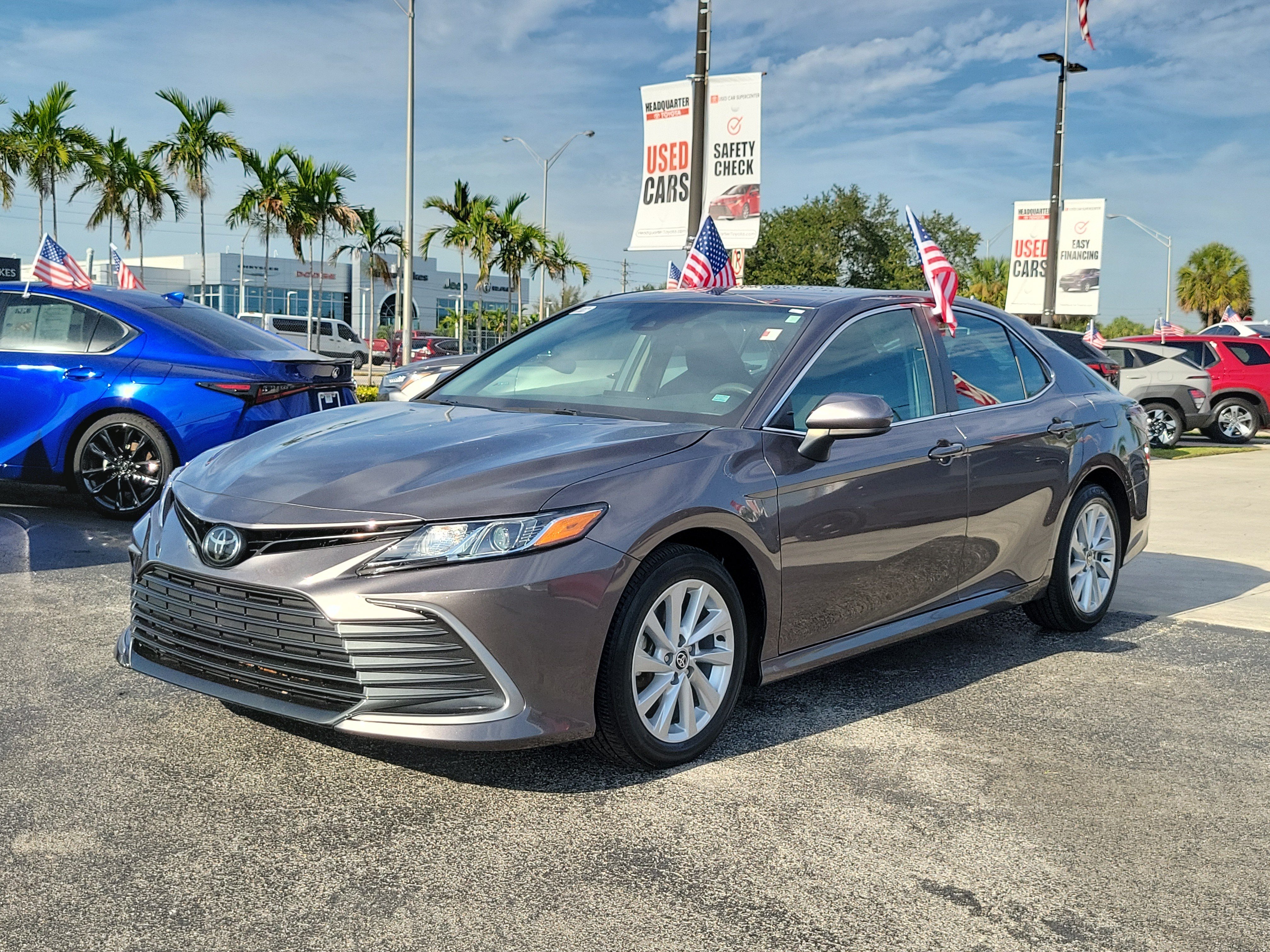 Used 2023 Toyota Camry LE FWD image 6