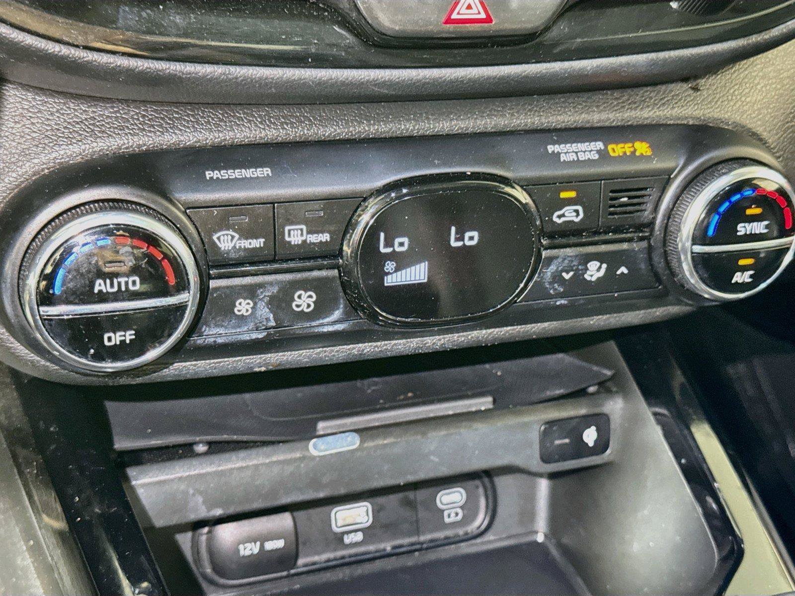 Used 2023 Kia Soul GT-Line w/ GT-Line Technology Package FWD image 14