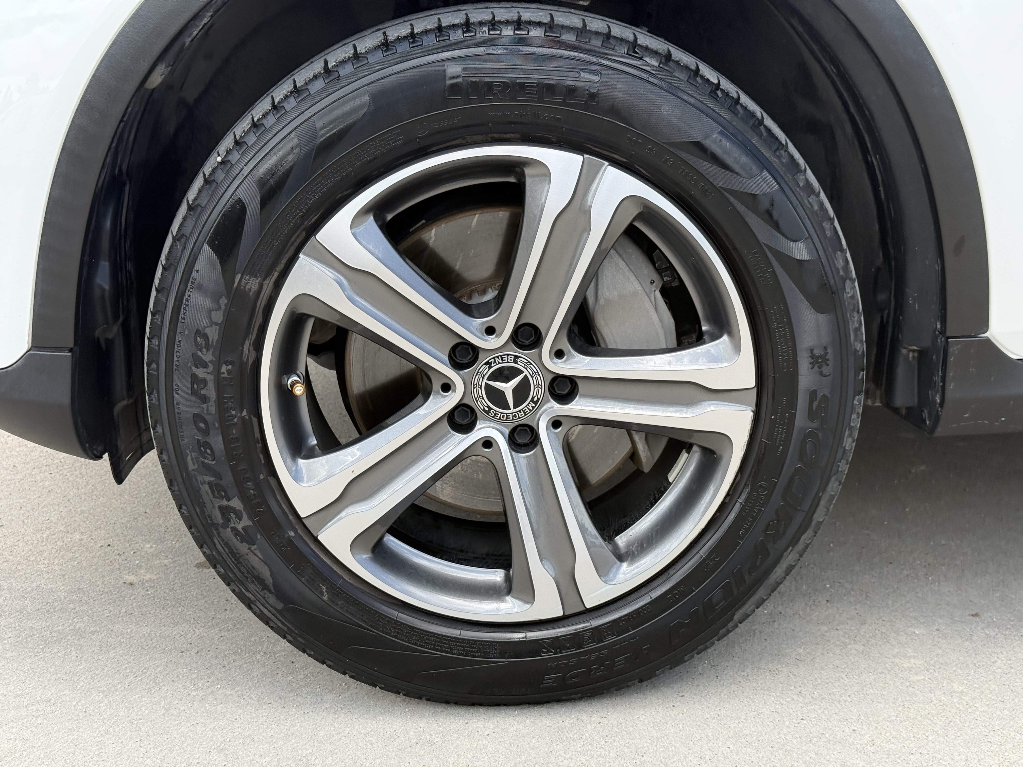 Used 2021 Mercedes-Benz GLC 300 4MATIC image 11