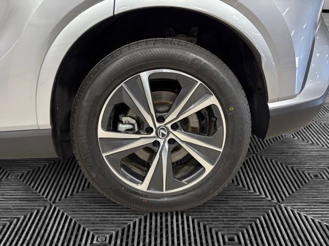 Used 2023 Lexus RX 350 Premium w/ Accessory Package image 32