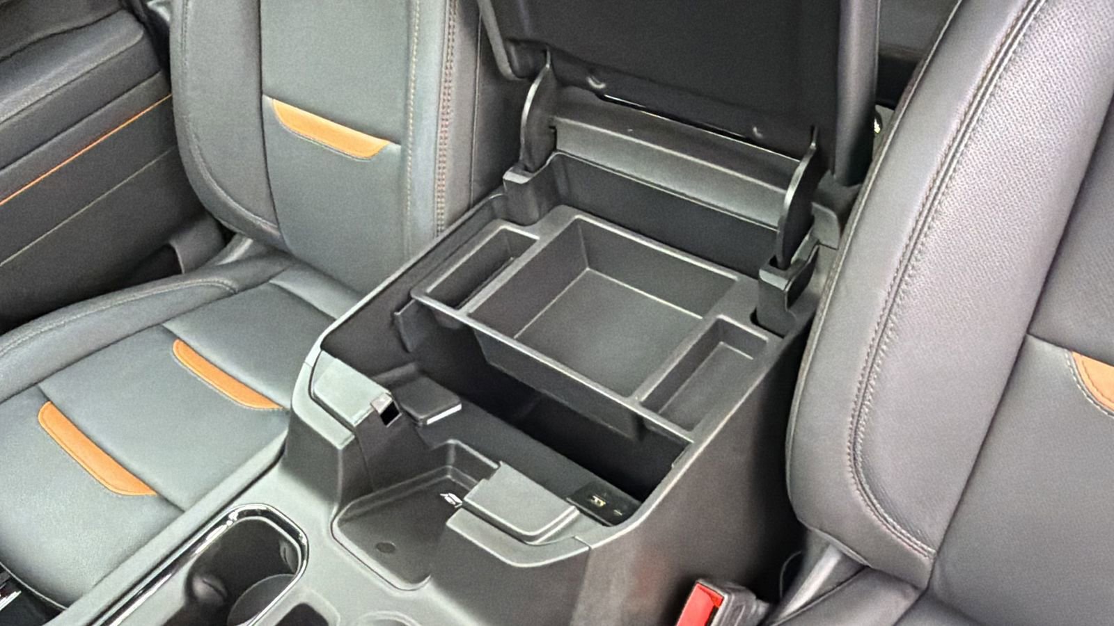 Used 2025 GMC Sierra 1500 AT4 w/ Technology Package image 27