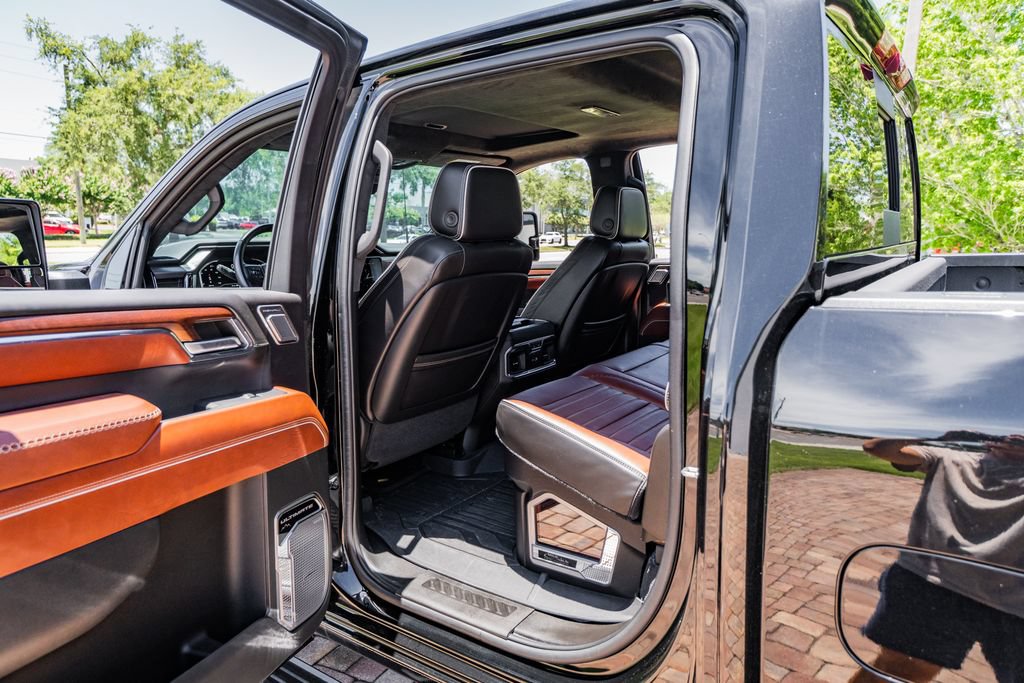Used 2024 GMC Sierra 3500 Denali Ultimate AWD/4WD image 48