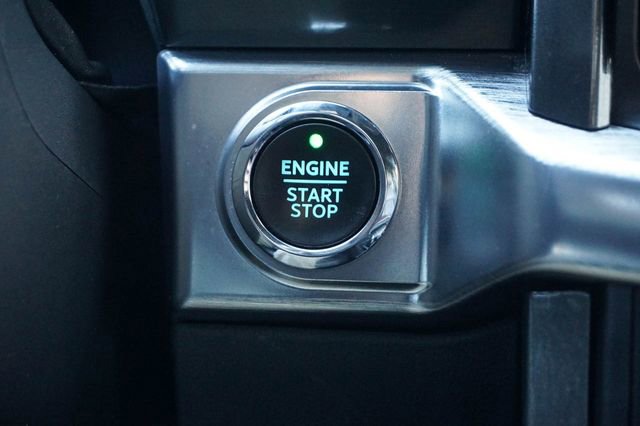 Used 2022 Ford F150 Lariat AWD/4WD image 32