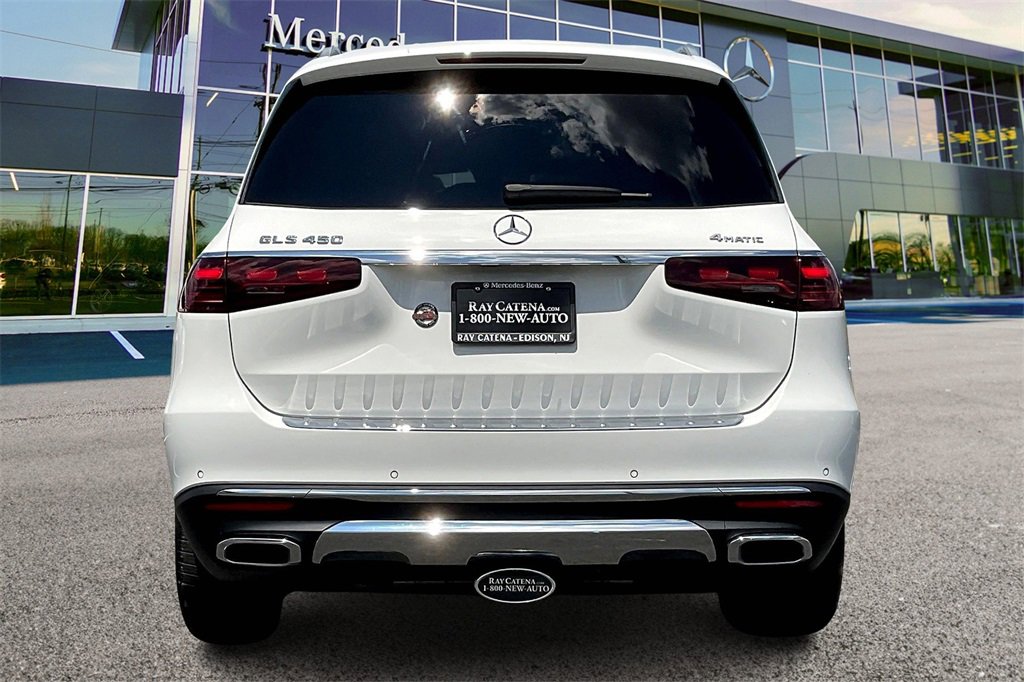 Certified 2024 Mercedes-Benz GLS 450 4MATIC image 4