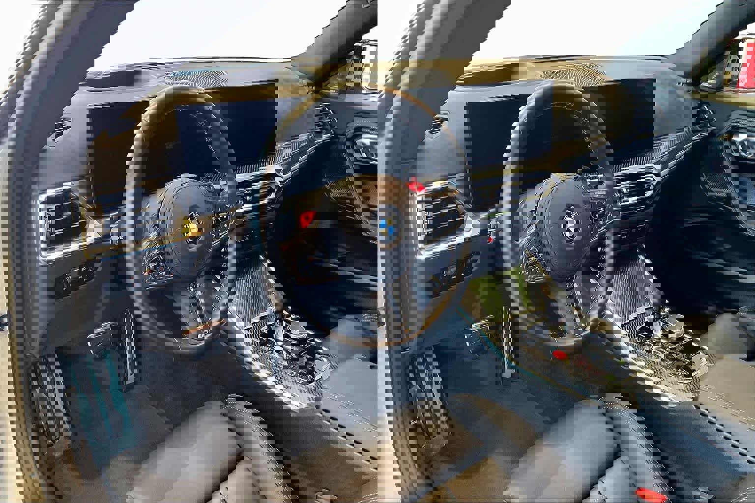 Used 2024 BMW M2 w/ Lighting Package image 17