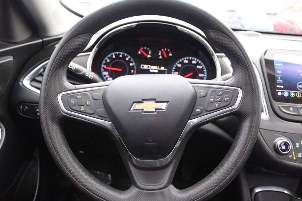 Used 2020 Chevrolet Malibu LT image 28