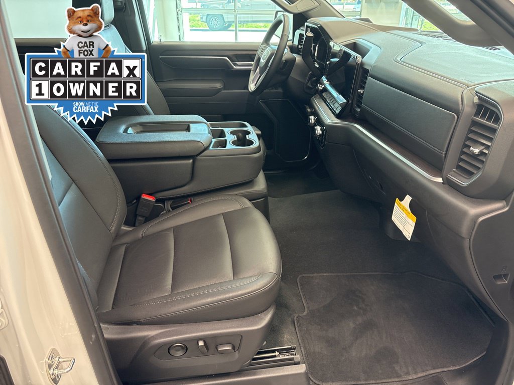 Used 2026 GMC Sierra 1500 SLT AWD/4WD image 18