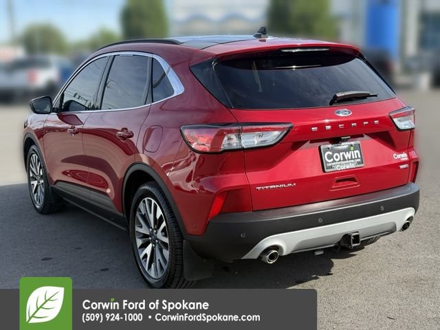 Used 2020 Ford Escape Titanium AWD/4WD image 17