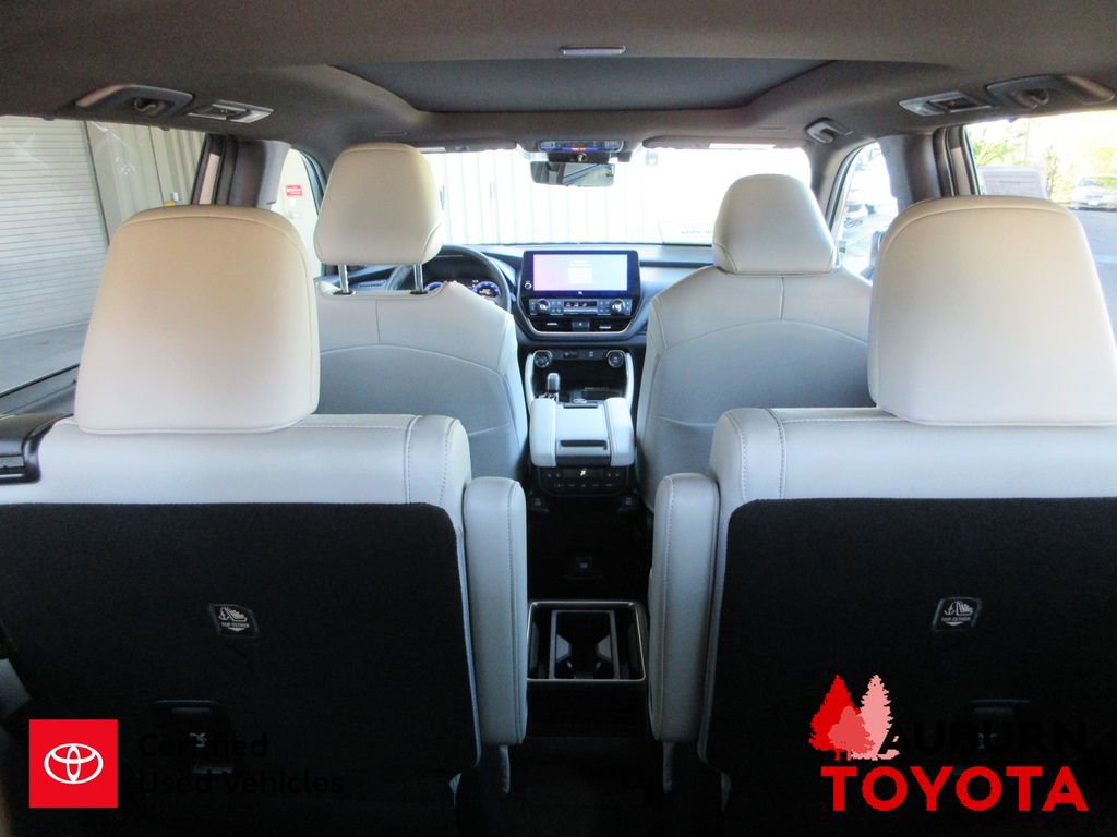 Certified 2025 Toyota Grand Highlander AWD Hybrid image 16