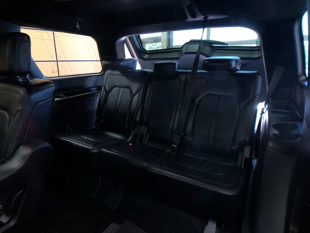 Certified 2019 Ford Expedition Limited w/ Special Edition Package AWD/4WD image 22