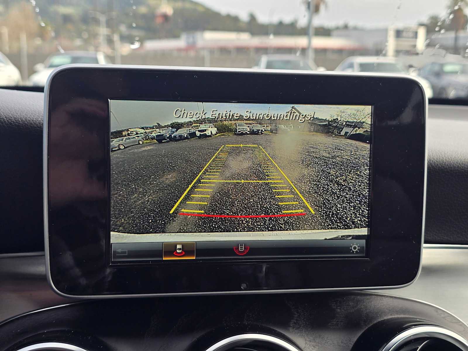 Used 2019 Mercedes-Benz GLC 300 4MATIC image 30