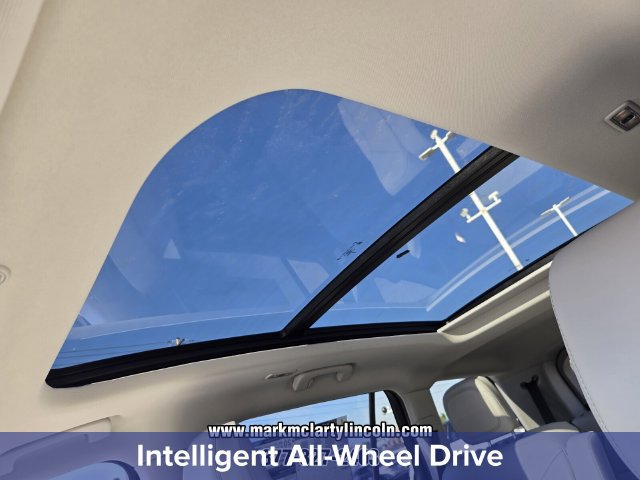 New 2027 Lincoln Aviator AWD image 9