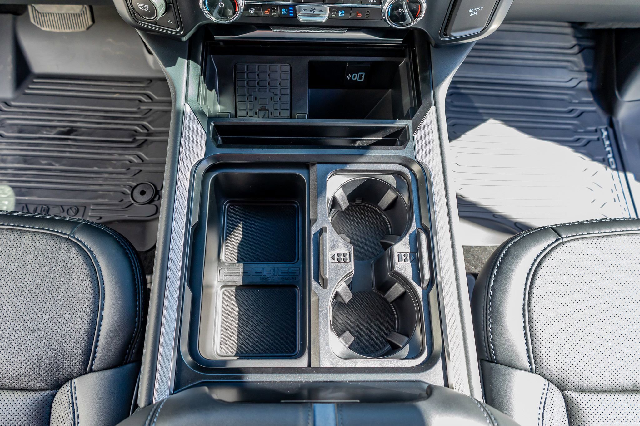 Used 2026 Ford F450 Platinum w/ FX4 Off-Road Package image 27