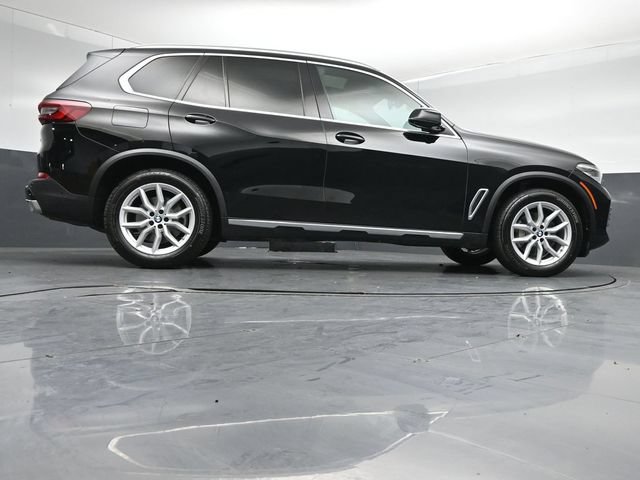 Used 2023 BMW X5 xDrive40i w/ Premium Package AWD/4WD image 44