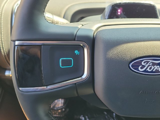 New 2027 Ford Expedition Platinum w/ Stealth Appearance Package AWD/4WD image 5