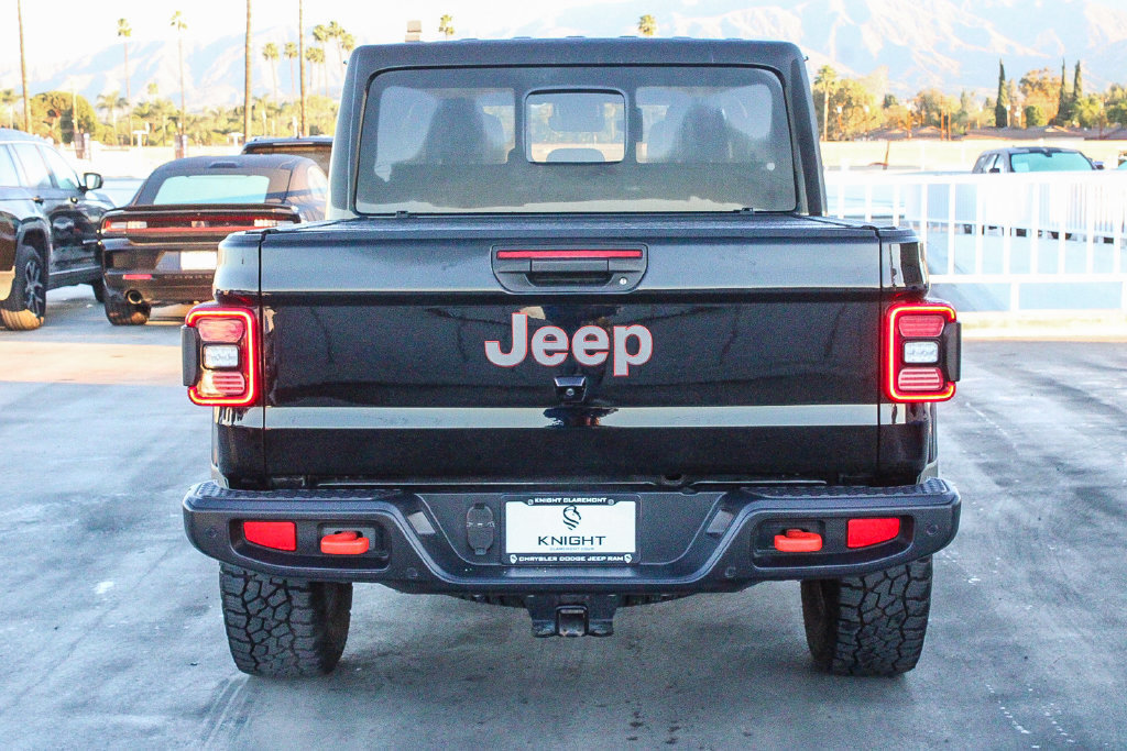 Used 2023 Jeep Gladiator Mojave w/ Safety Group AWD/4WD image 8