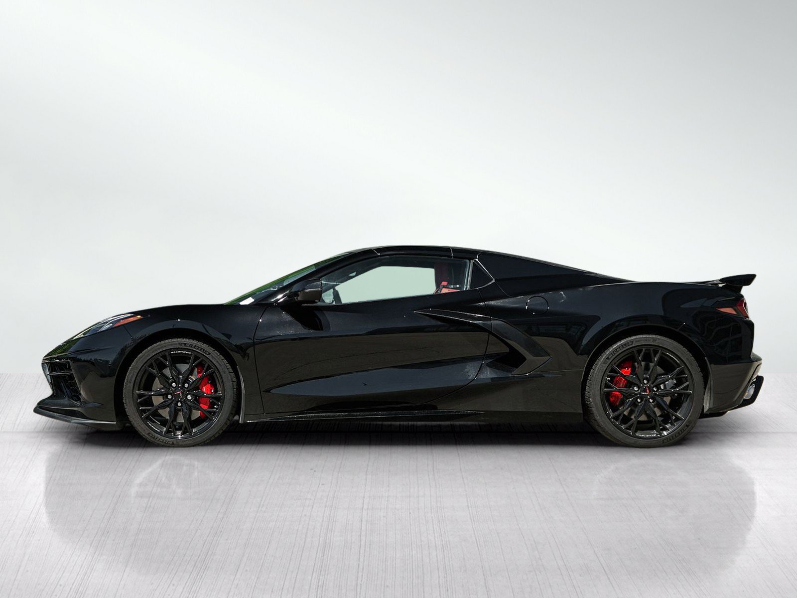 Used 2025 Chevrolet Corvette Stingray Convertible w/ Z51 Performance Package RWD image 4