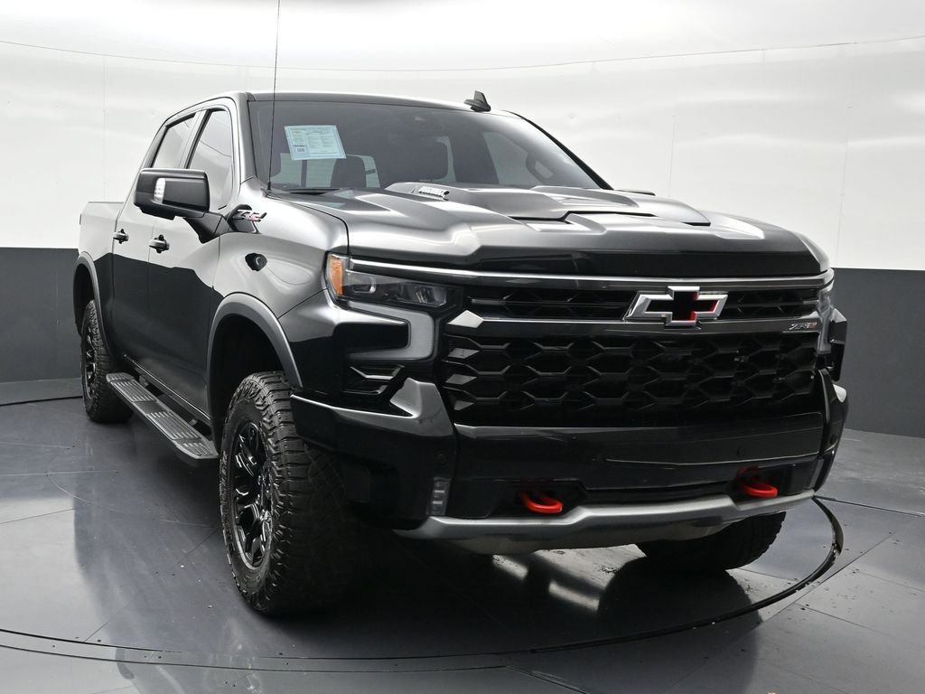Used 2025 Chevrolet Silverado 1500 ZR2 w/ Technology Package AWD/4WD image 8