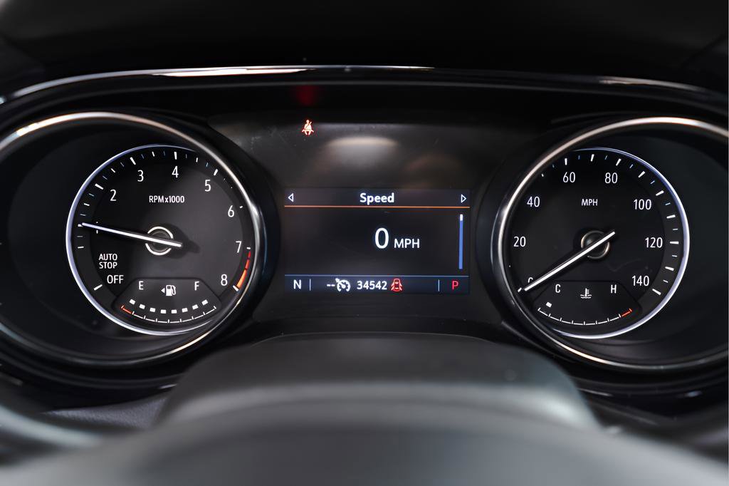 Used 2021 Buick Encore GX Essence image 14