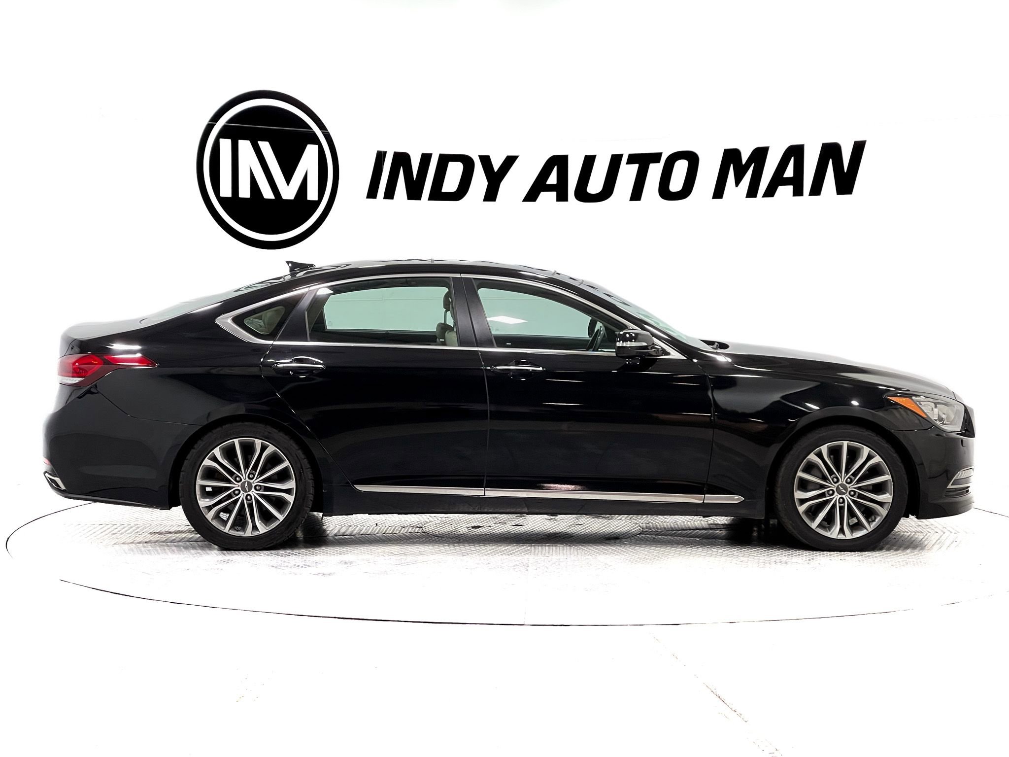 Used 2017 Genesis G80 3.8 w/ Option Group 03 image 3
