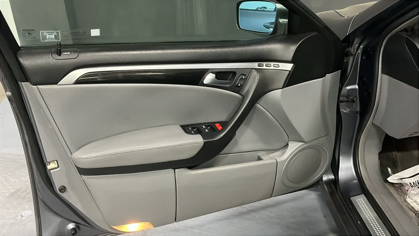 Used 2005 Acura TL FWD image 9