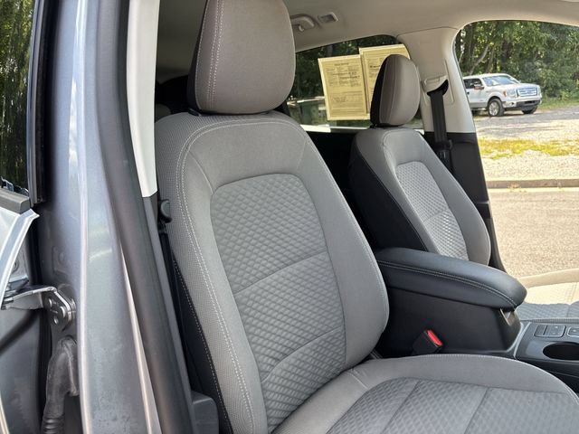 Used 2022 Ford Escape SE w/ SE Sport Appearance Package AWD/4WD image 23