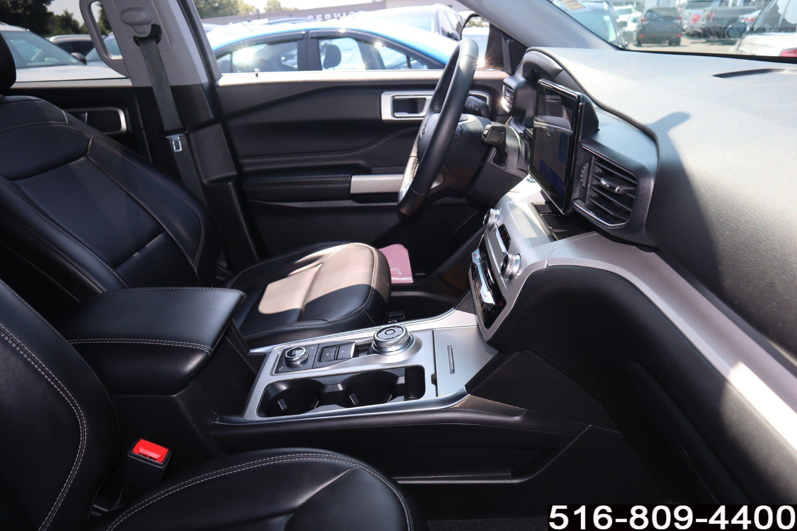 Used 2023 Ford Explorer XLT w/ Equipment Group 202A AWD/4WD image 23