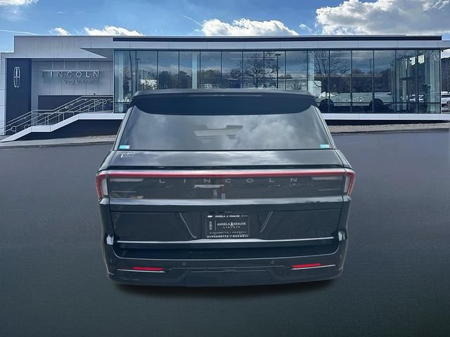 New 2026 Lincoln Navigator L Reserve w/ Jet Appearance Package AWD/4WD image 7