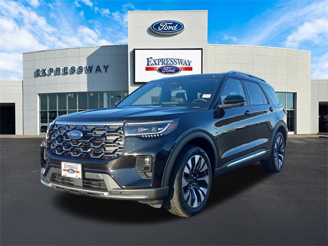 Used 2025 Ford Explorer Platinum w/ LUX Leather Package image 2