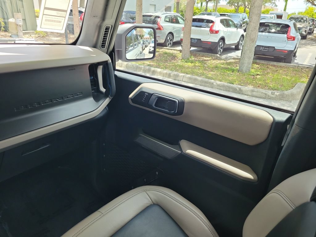 Used 2022 Ford Bronco Wildtrak AWD/4WD image 15