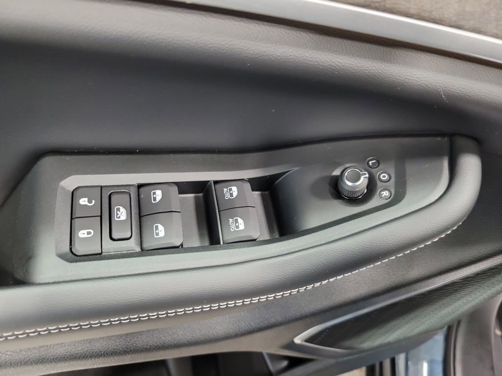 New 2026 Jeep Grand Cherokee Limited w/ Limited Altitude Package image 12