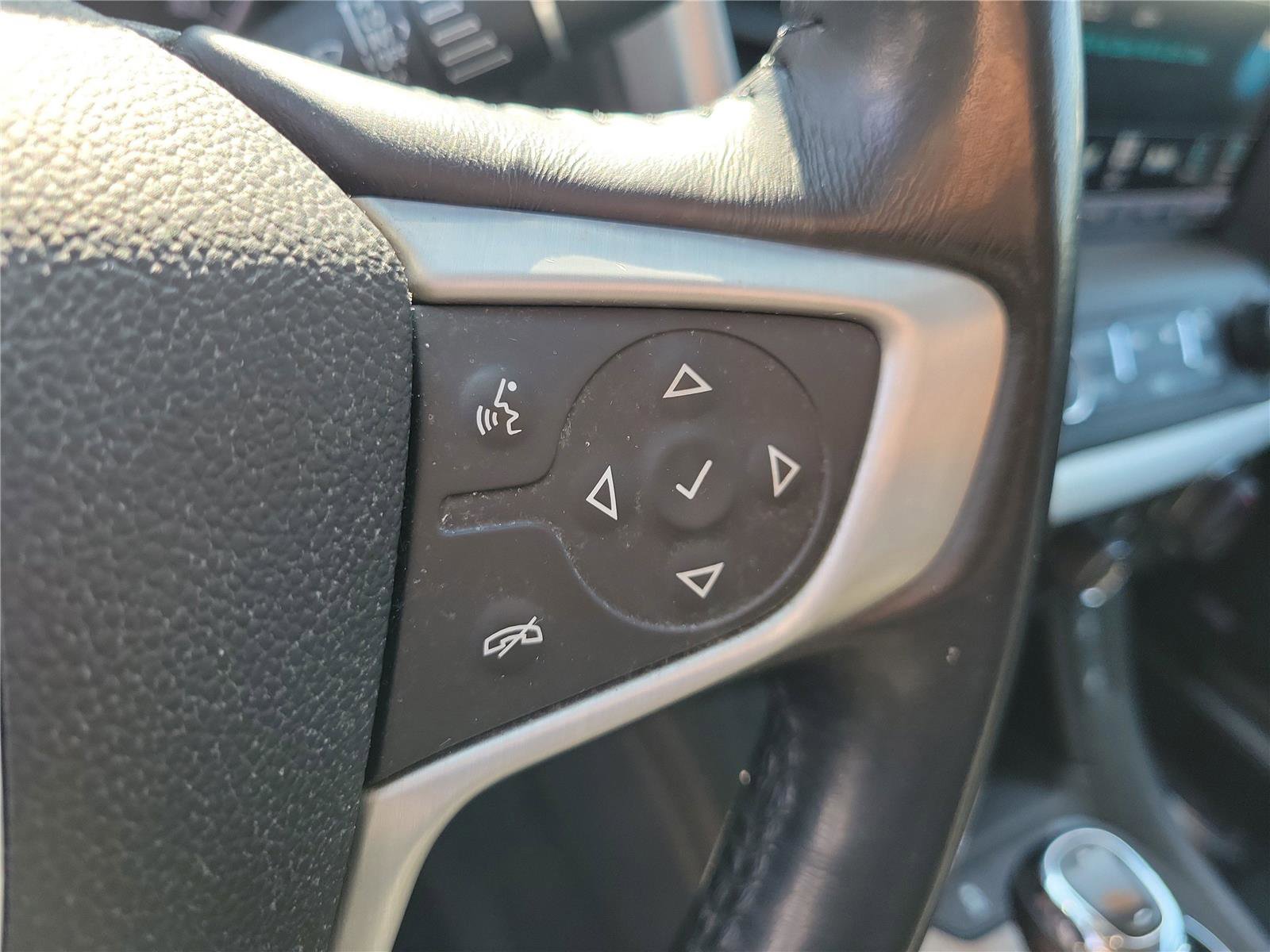 Used 2019 GMC Acadia SLT image 29