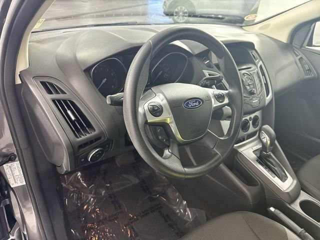 Used 2014 Ford Focus SE FWD image 21