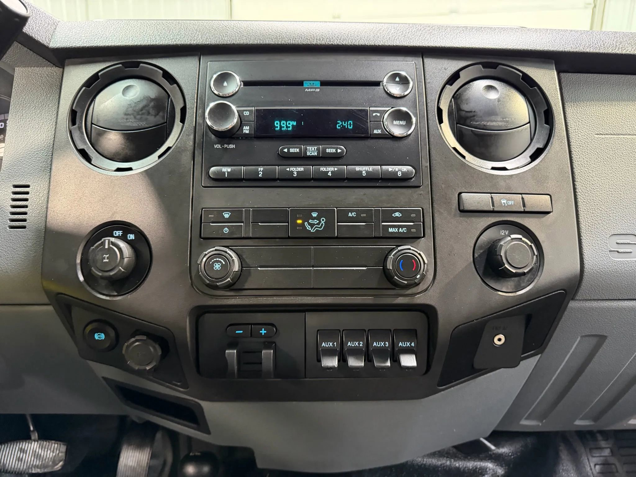 Used 2015 Ford F250 XL w/ XL Value Package image 21