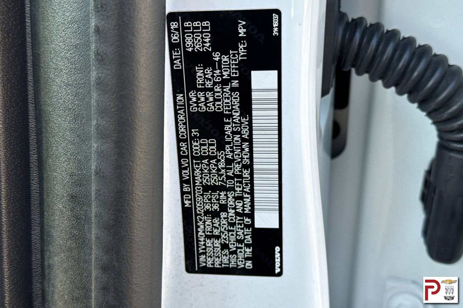 Used 2018 Volvo V60 T5 Cross Country image 37