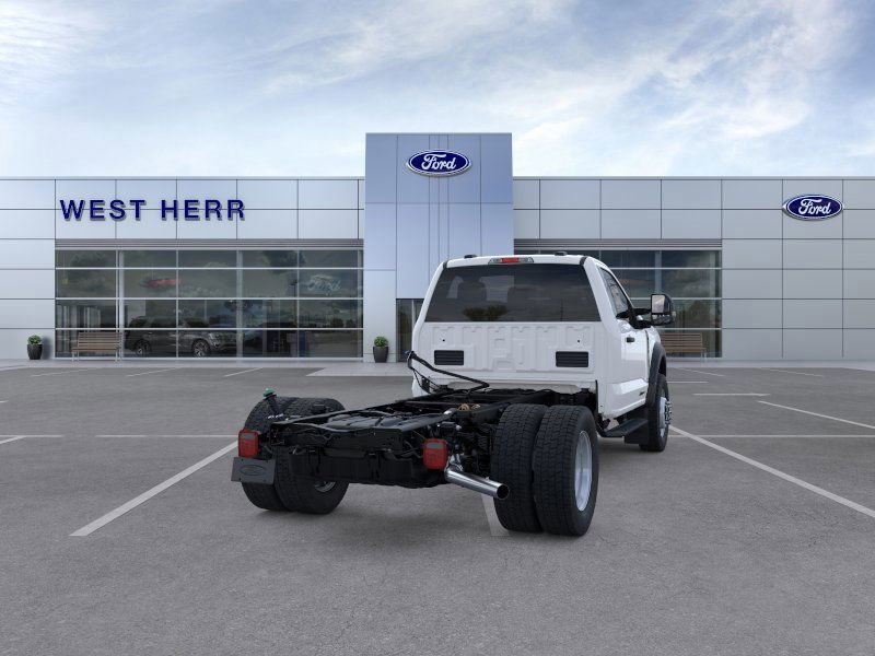 New 2025 Ford F550 4x4 Regular Cab Super Duty image 8